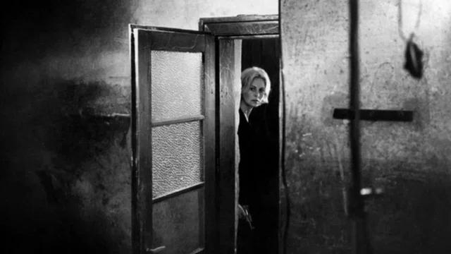 Photo du film : Les Yeux cernés