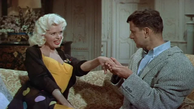 Photo du film : La blonde explosive