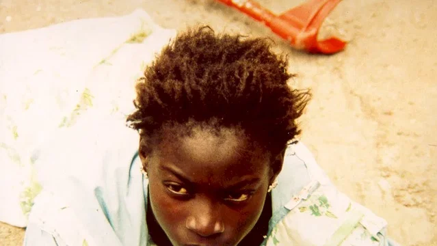 Photo 4 du film : La petite vendeuse de soleil