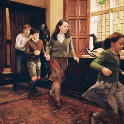 Miniature photo du film : Le Monde de Narnia : chapitre 1 - Le lion, la sorcière blanche et l’armoire magique