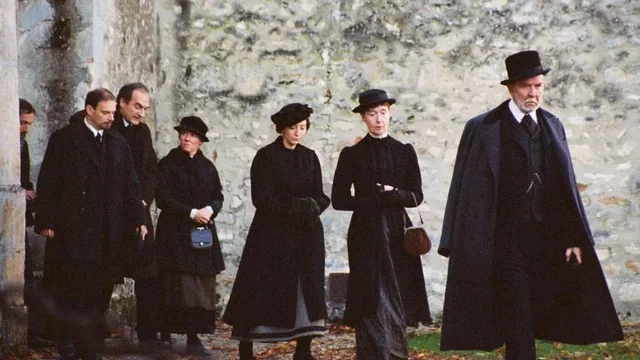 Photo 8 du film : Les Ames grises