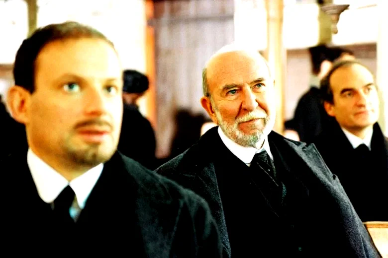Photo 9 du film : Les Ames grises