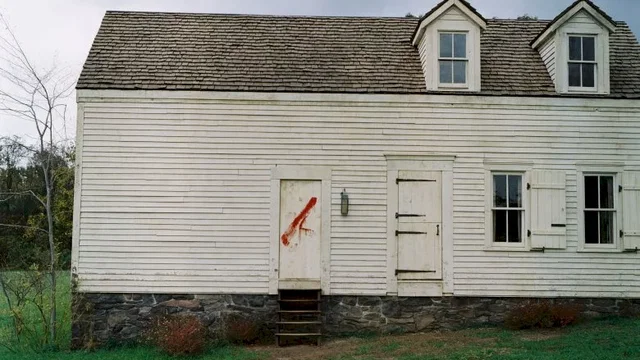 Photo 12 du film : Le village
