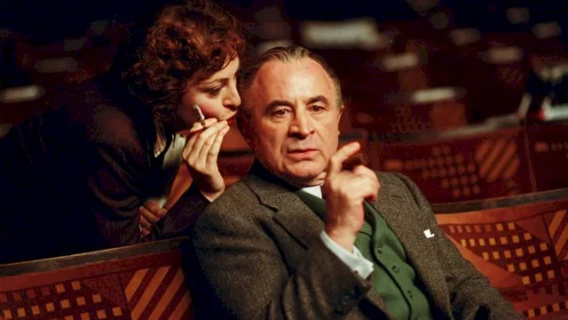 Photo 5 du film : Madame Henderson présente