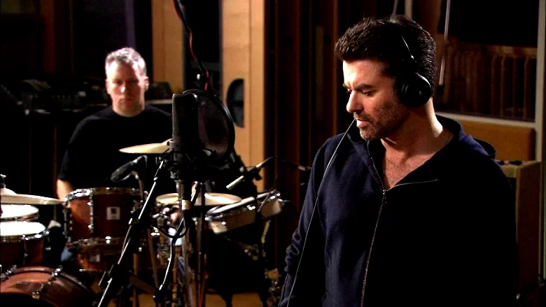 Photo 2 du film : George michael : mon histoire