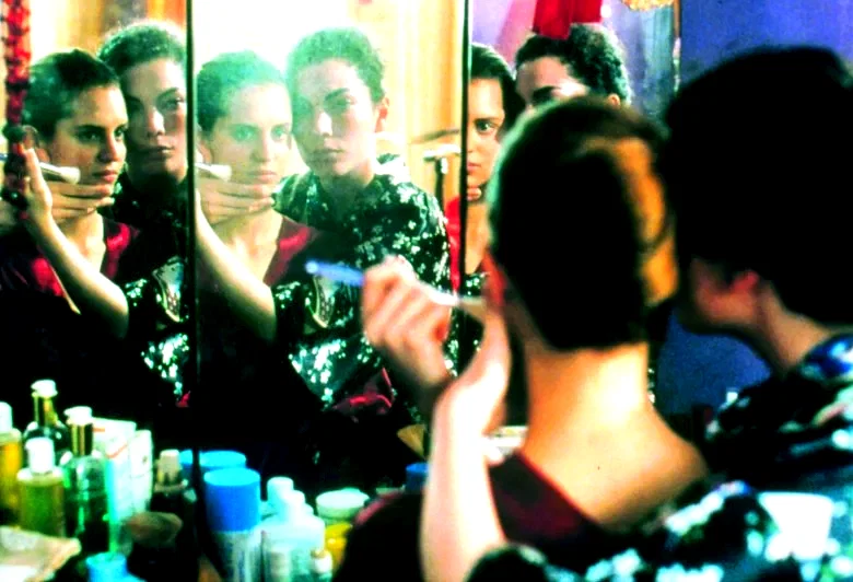 Photo 2 du film : Choses secretes