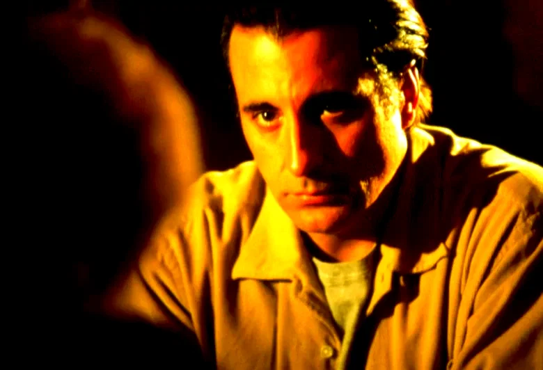 Photo 2 du film : Sous le silence