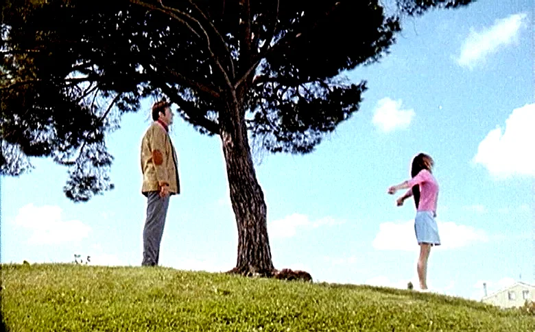 Photo 2 du film : On est bien peu de chose...