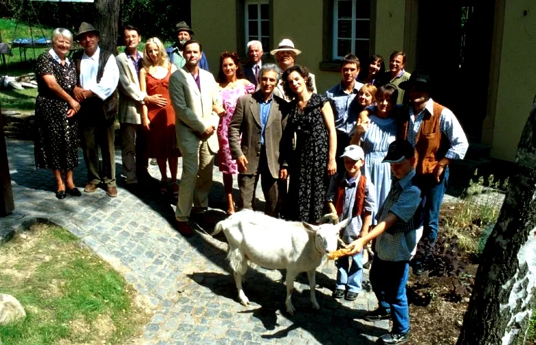 Photo 4 du film : Heimat 3 : le peuple le plus heureux