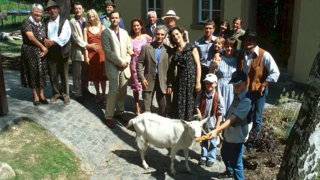 Photo 4 du film : Heimat 3 : le peuple le plus heureux