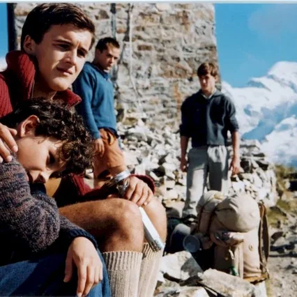 Miniature photo du film : Les aiguilles rouges
