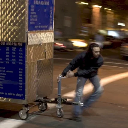 Miniature photo du film : Man push cart