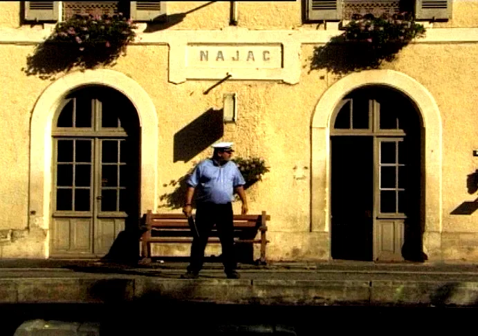 Photo du film : Ici najac, à vous la terre