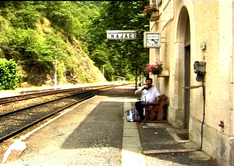 Photo du film : Ici najac, à vous la terre