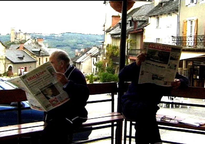 Photo du film : Ici najac, à vous la terre