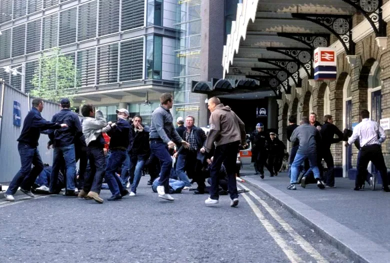 Photo 12 du film : Hooligans