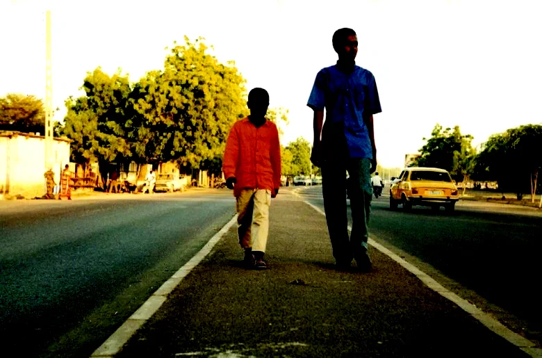 Photo 2 du film : Abouna (notre père)