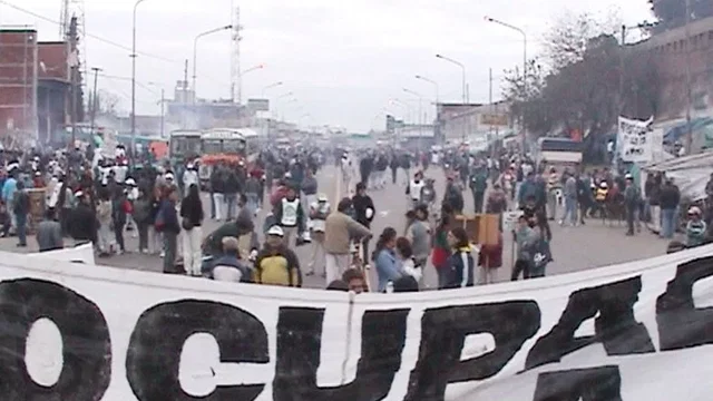 Photo 2 du film : La dignité du peuple