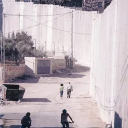 Miniature photo du film : News from home, news from house