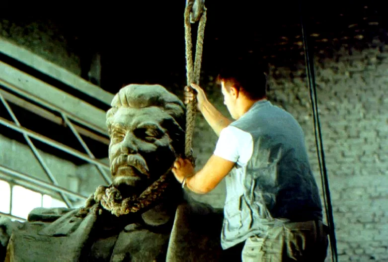 Photo 4 du film : Tirana, année zéro