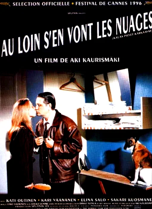 Affiche du film : Au loin s'en vont les nuages