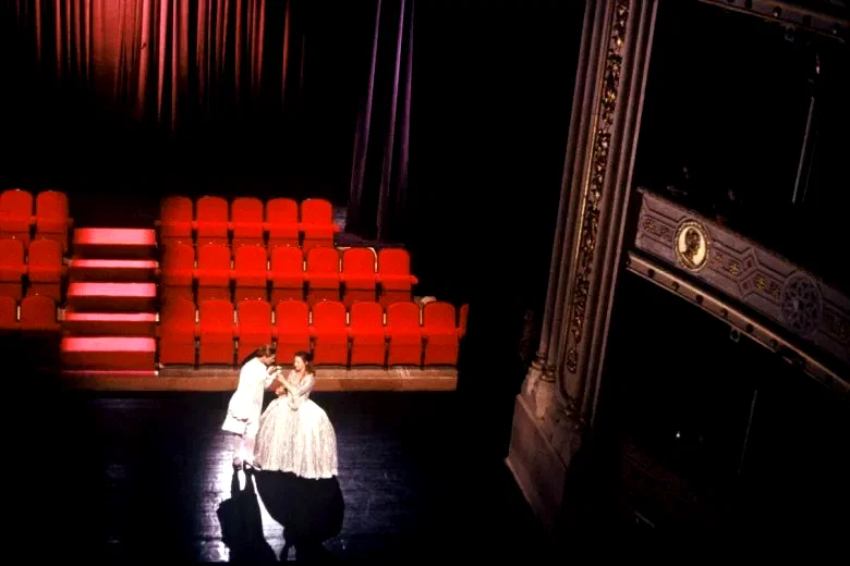 Photo 3 du film : L'étrangère