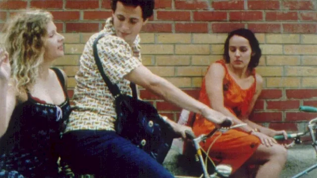 Photo 3 du film : Paris, mon petit corps est bien las de ce grand monde