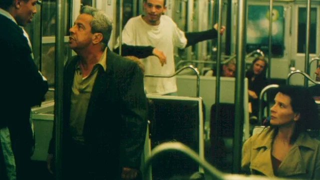 Photo 2 du film : Code inconnu
