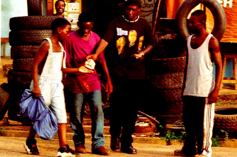 Photo 4 du film : Dole (l'argent)