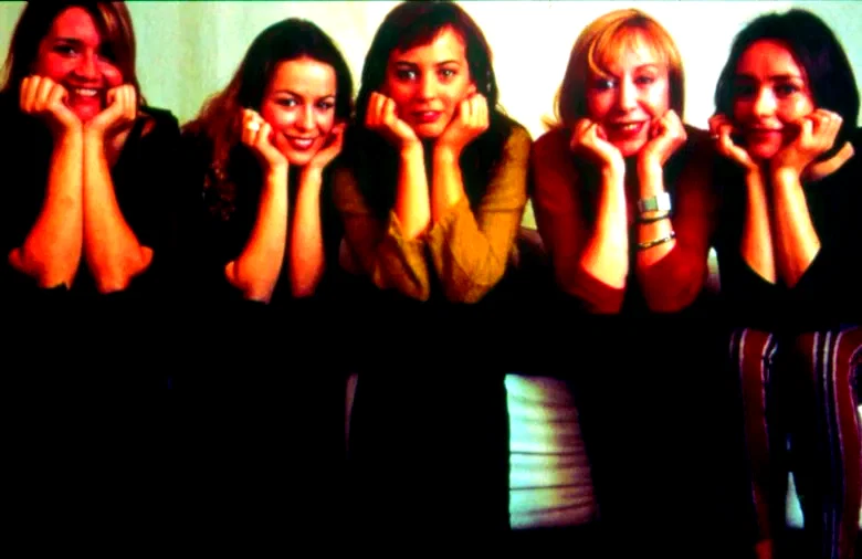 Photo du film : Ma Mère Préfère Les Femmes (Surtout Les Jeunes...)