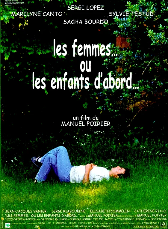 Affiche du film : Les femmes... ou les enfants d'abord