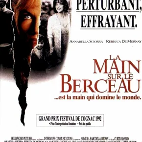 Photo du film : La main sur le berceau