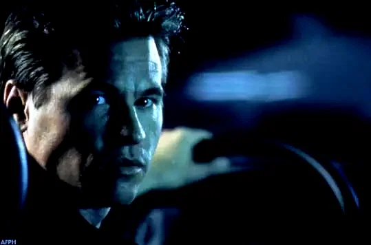 Photo 5 du film : Le saint