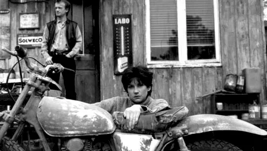Photo 2 du film : Violetta, la reine de la moto