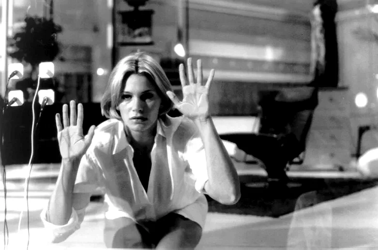 Photo 3 du film : La mutante 2