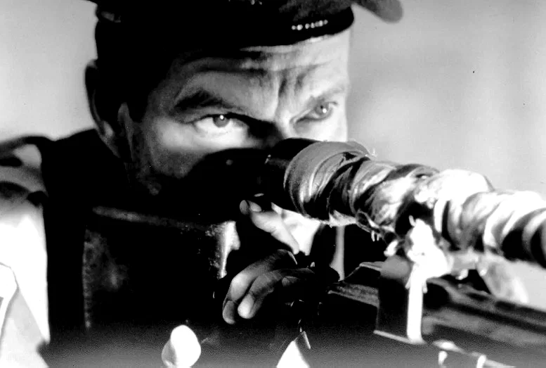 Photo 3 du film : Savior