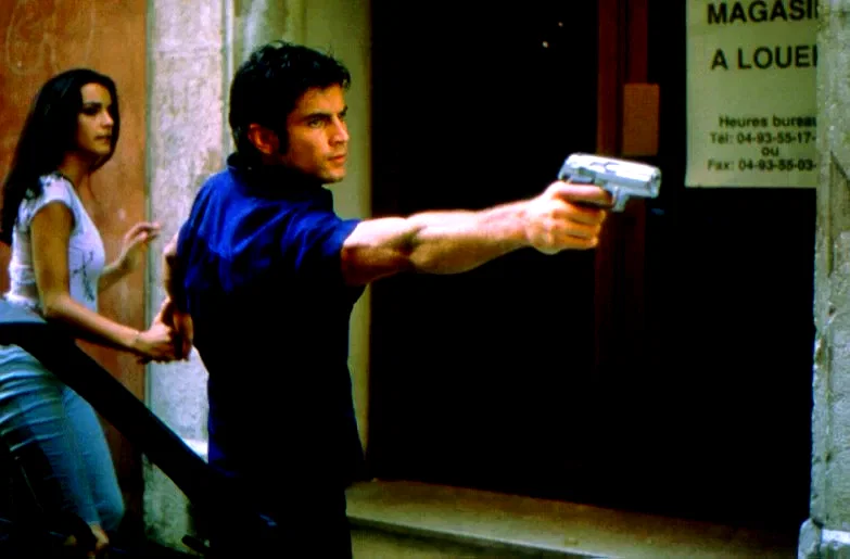 Photo 3 du film : Simon Sez, sauvetage explosif