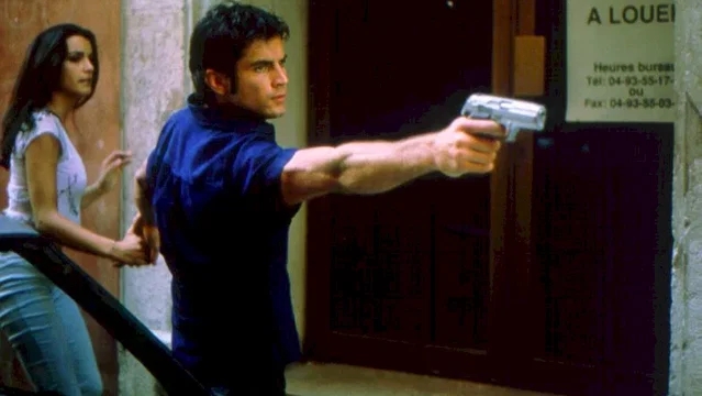Photo 3 du film : Simon Sez, sauvetage explosif