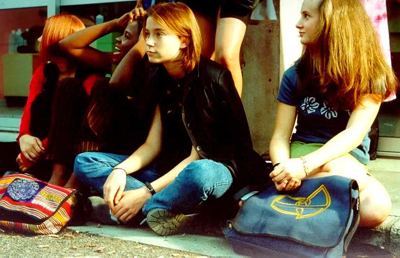 Photo 4 du film : Les autres filles