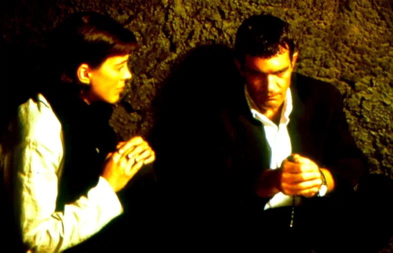 Photo 4 du film : Le tombeau