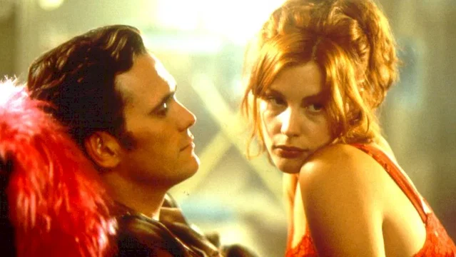 Photo 5 du film : Divine mais dangereuse