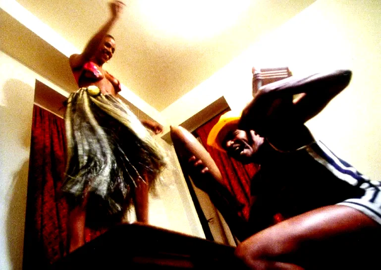 Photo 2 du film : Identity crisis