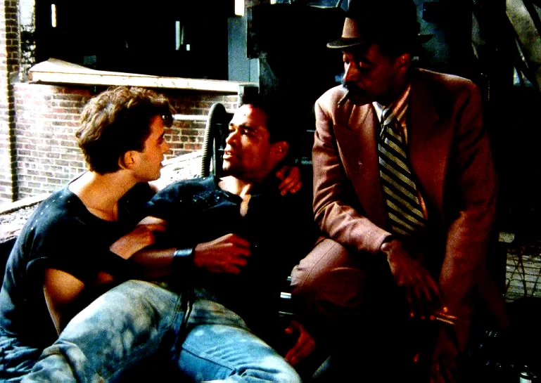 Photo 4 du film : Identity crisis