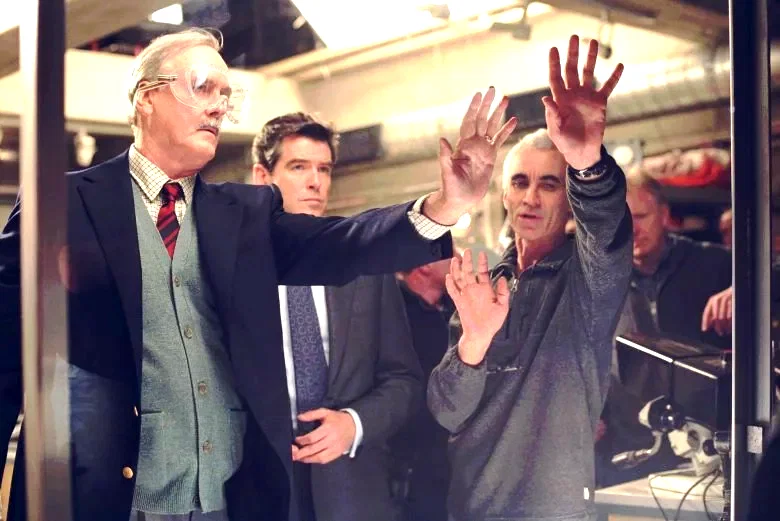 Photo 7 du film : Meurs un autre jour