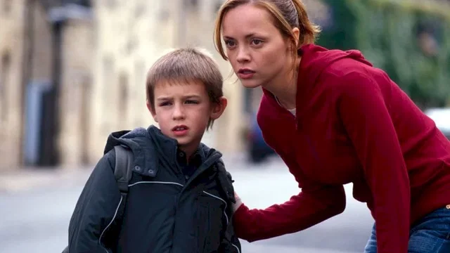 Photo 4 du film : Les temoins