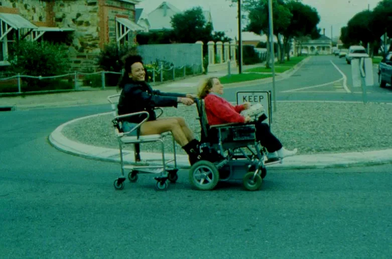 Photo 3 du film : Dance me to my song
