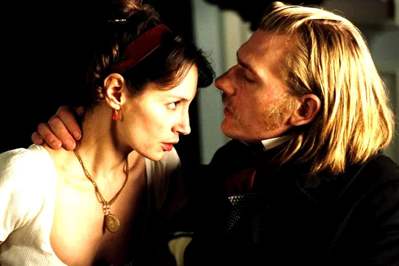 Photo 2 du film : Ne touchez pas la hache