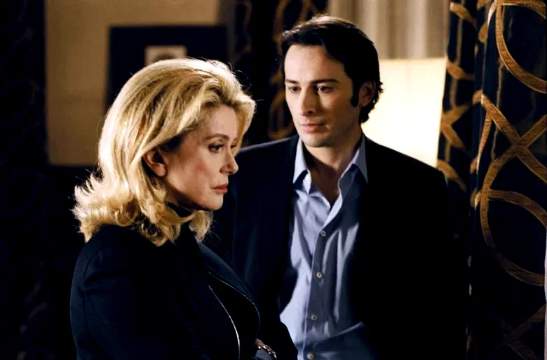 Photo 4 du film : Le héros de la famille