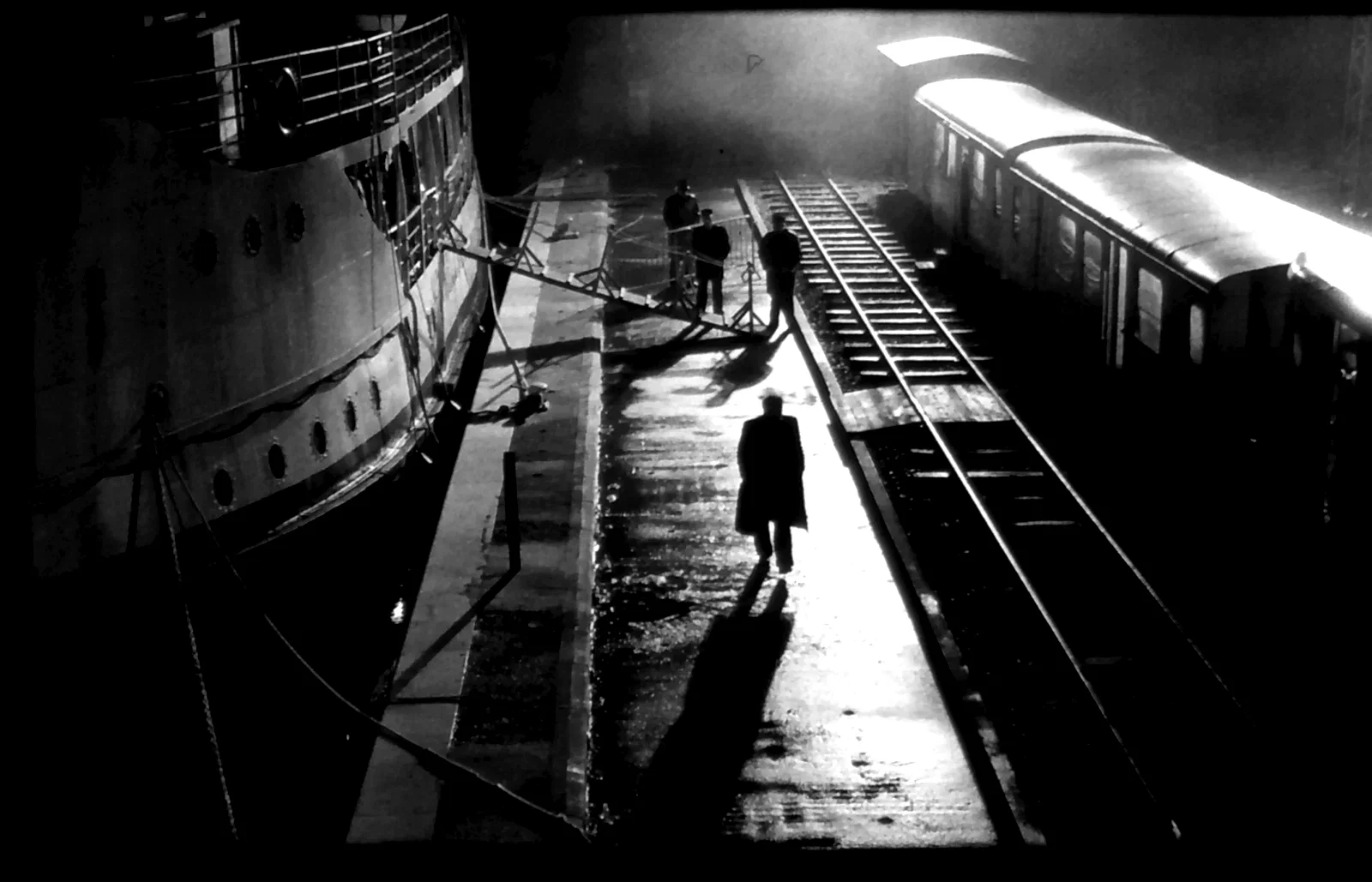 Photo 2 du film : L'homme de Londres
