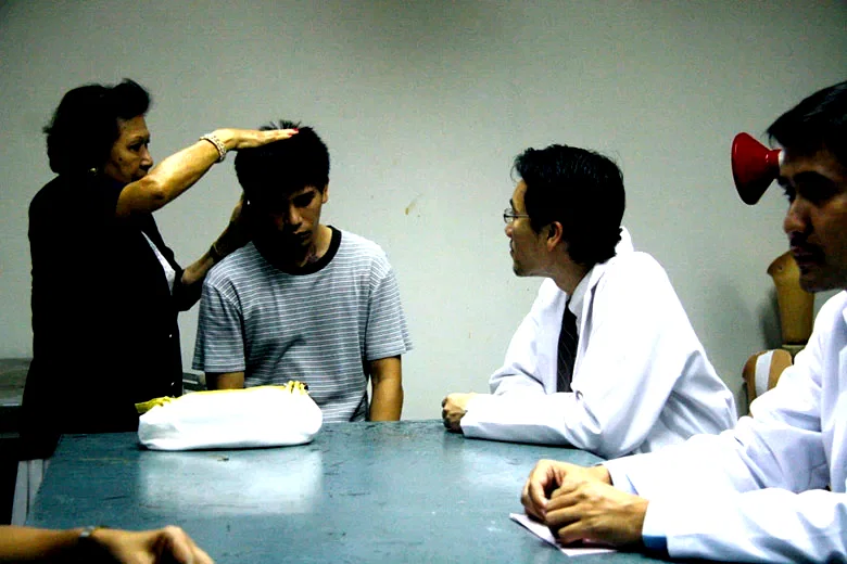 Photo 8 du film : Syndromes and a century